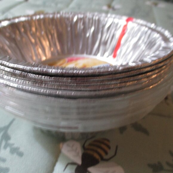 Pack of Six Handi-Foil with Lids Pot Pie Pans 5 1/2" Round NEW - Picture 2 of 2